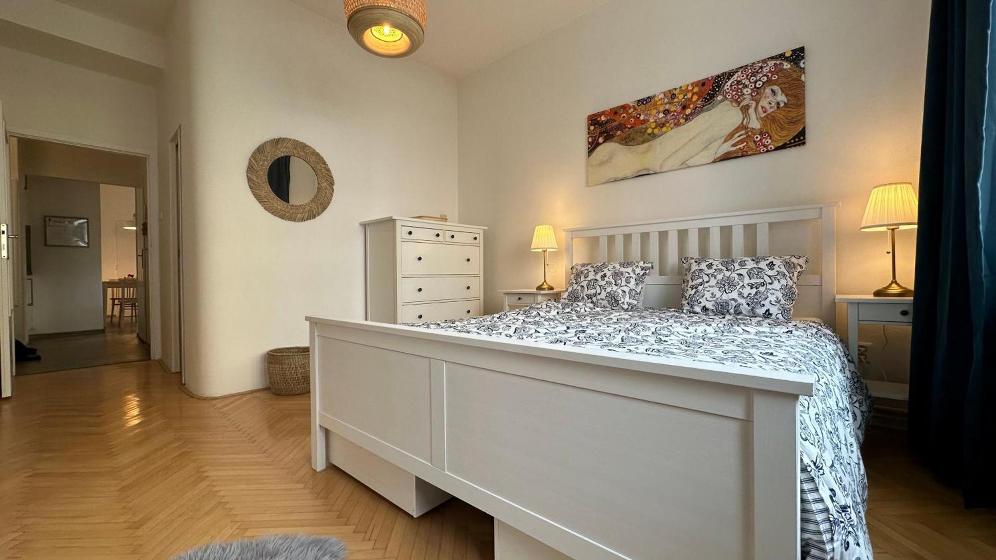 ברנו Apartman S Balkonem U Parku & 15 Minut Do Centra מראה חיצוני תמונה